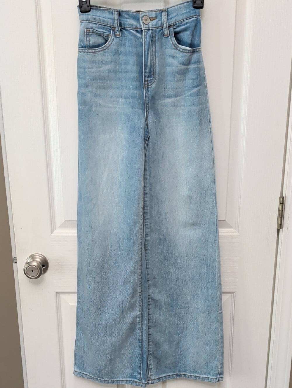 SO High-Rise Wide Leg Jeans Size 0 / 24W Light Wash Denim Like New